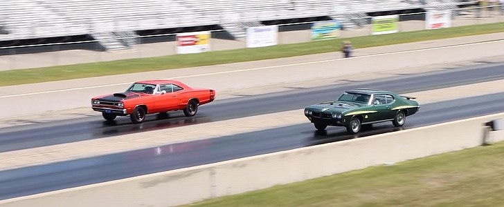 1970 Pontiac GTO vs 1969 Dodge Super Bee drag race