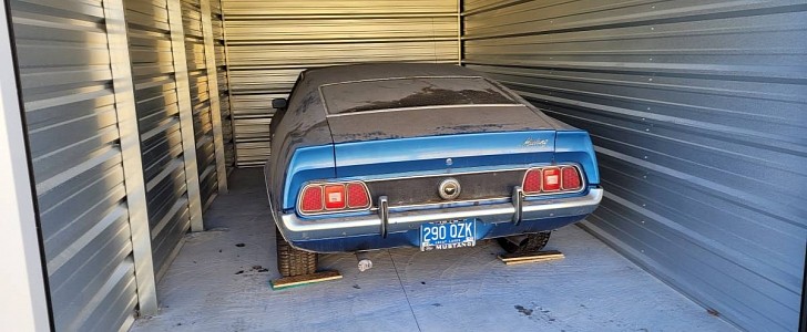 1972 Mustang barn find
