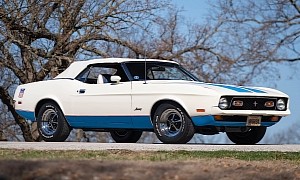 1972 Ford Mustang Sprint Convertible Is an American Red, White, and Blue Gem