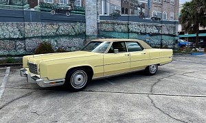 1973 Lincoln Continental Found in a Barn Has the Full Package, One-Owner, All-Original