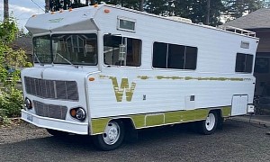 1973 Winnebago Indian With Refreshed Interior Is Ready for the Perfect Summer Vacation