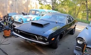 1974 Dodge Challenger Ex-Racer Takes First Drive in 40 Years, Is a Brawler
