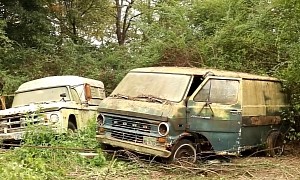 1974 Ford Econoline Sat in the Woods for 35 Years, Comes Out in One Piece