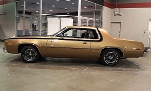 1975 Plymouth Road Runner Is a Stunning One-Year Wonder With Big-Block Power