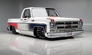 1976 GMC Sierra Grande Squarebody Is a Proud Display of the American Flag Colors