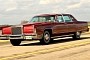 1977 Lincoln Continental Spent 35 Years in a Barn, Takes First Wash and Drive