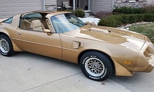 1981 Pontiac Trans Am Flaunts 23,000 Miles, Something Unexpected Under the Hood