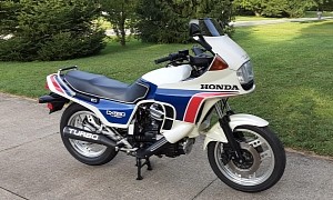 1983 Honda CX650 Turbo Sits on Upgraded Suspension and Dunlop Footwear