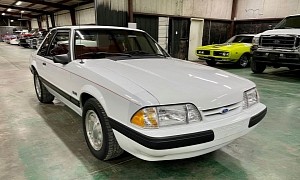 1989 Ford Mustang LX Is Fully Understated Outside, Screams for Attention Inside