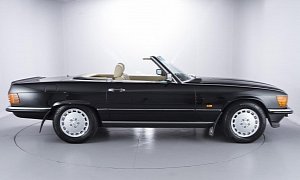 1989 Mercedes-Benz 500 SL With 965 Miles On The Clock Is Looking For A New Owner