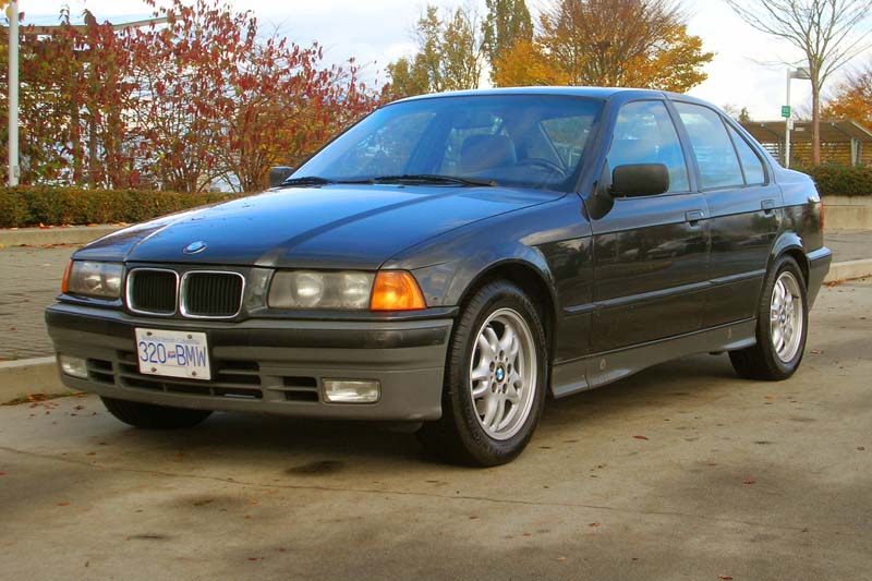  Revisión a largo plazo del BMW 320i de 1993 por Autos.ca - autoevolution