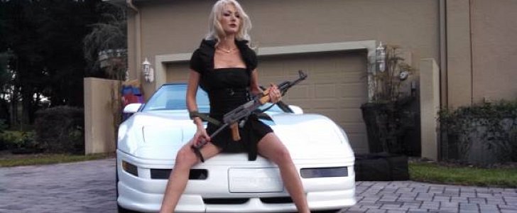 1993 Corvette Ad on Craigslist Is Using Hot Girls with Kalashnikovs to Sell