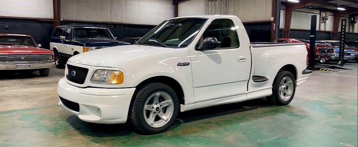 1999 SVT Lightning Ford F-150 5.4L supercharged V8 for sale by PC Classic Cars 
