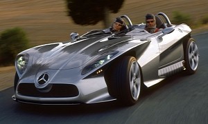 20 Years Ago, Mercedes-Benz Predicted the Future With the F 400 Carving Concept
