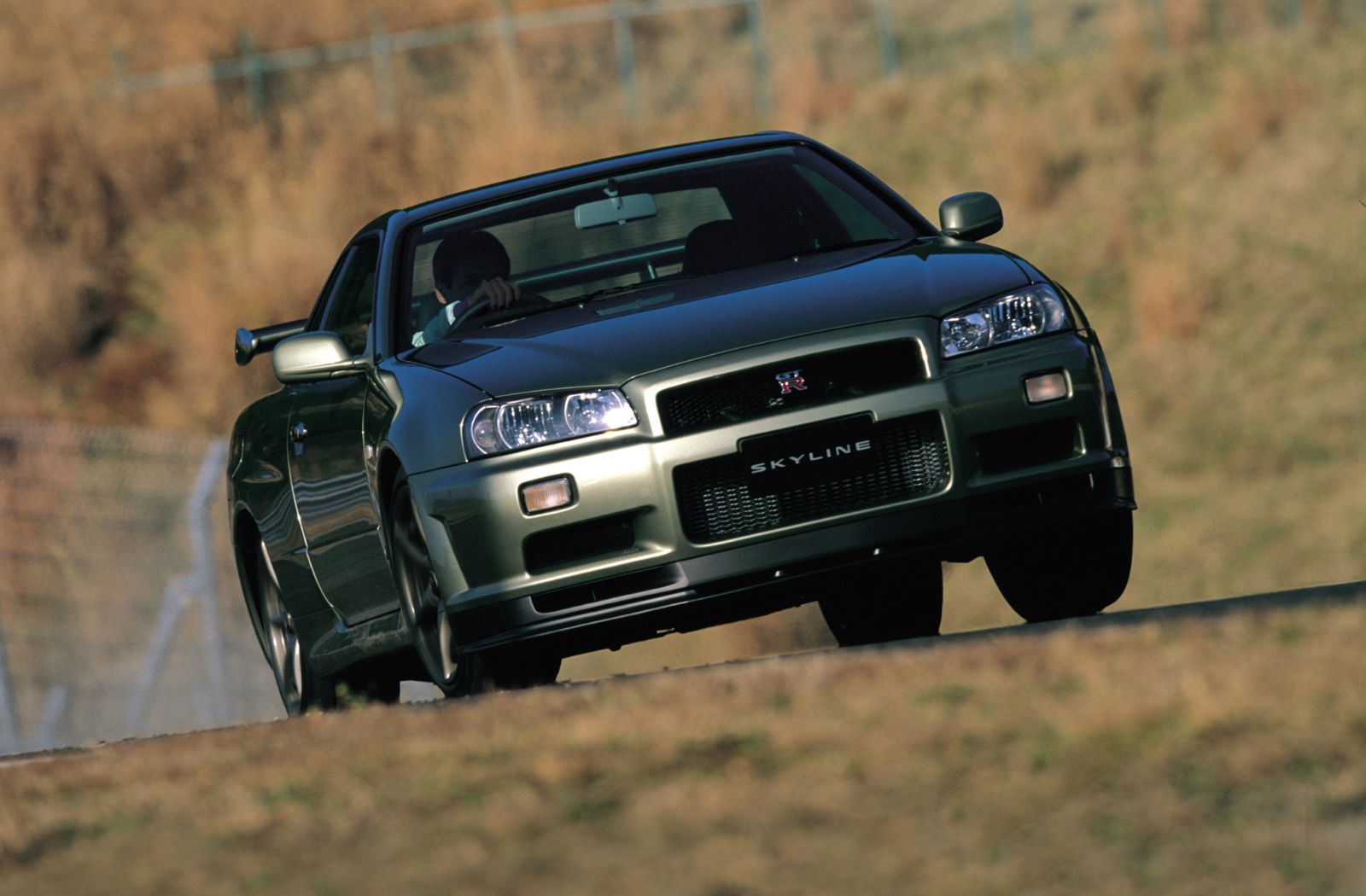 Nissan Skyline GT-R R34: review, history and specs of an icon