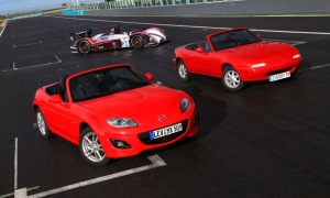 20 Years of Mazda MX-5 Celebrated at Le Mans
