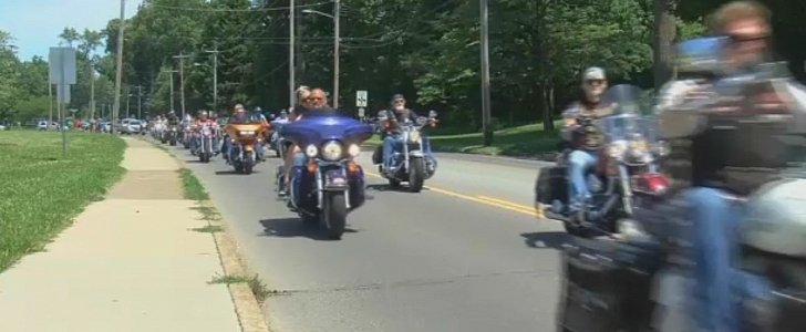 Motorcyclists at Nicky Hayden's funeral
