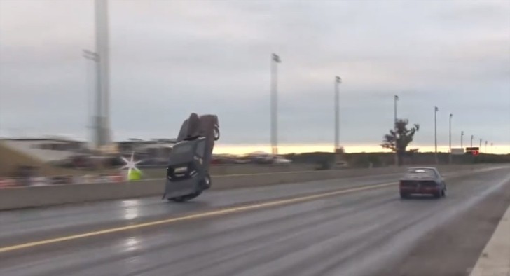 fox body Mustang takes off during drag race
