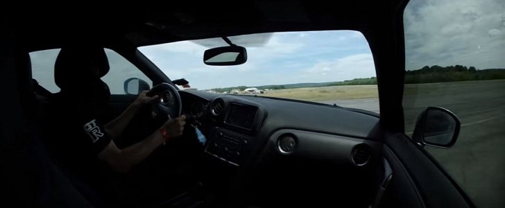 218 MPH Nissan GT-R Racing Crash