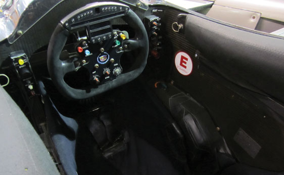 Formula 1-style cockpit
