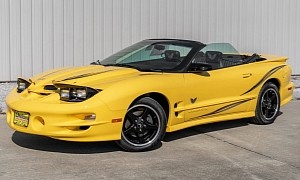 2002 Pontiac Firebird Trans Am WS6 Collector Edition Brandishes Delivery Miles and 5.7L V8