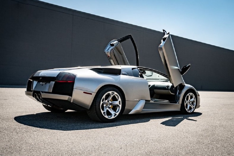 2003 Lamborghini Murcielago Could Be Your Dream Entry Into the Gated Realm  - autoevolution