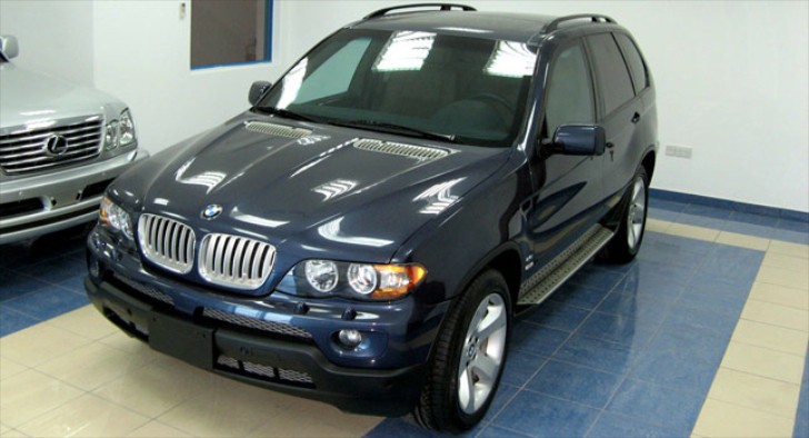 Armored 2004 BMW X5