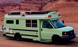 2004 Chevrolet Express 3500 Turns From Bland People Mover into Cozy Home on Wheels