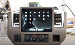 2006 Dodge Ram iPad Dash Mod Is the Upgrade Every 14-Year-Old Truck Needs