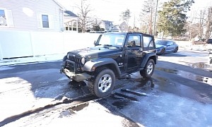 2008 Jeep Wrangler Gets First Wash After Five Years, It's a Disaster Detail