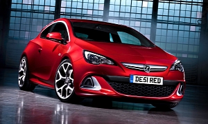 2011 Vauxhall Astra VXR Official Info and Photos