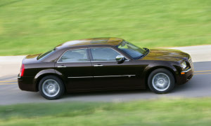 2010 Chrysler 300C UK Pricing Announced