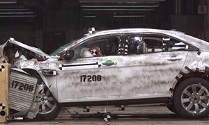 2010 Ford Taurus Gains IIHS Top Safety Pick