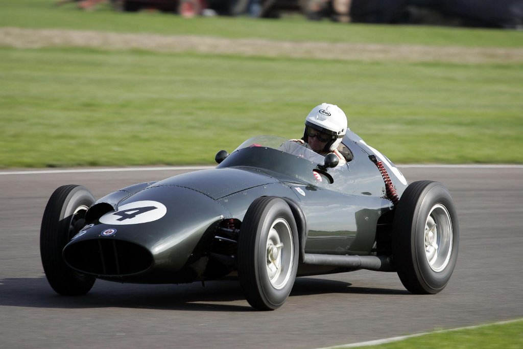 Goodwood to celebrate two motor racing legends