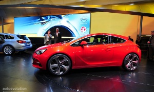 2010 Paris Auto Show: Opel GTC Paris Concept <span>· Live Photos</span>