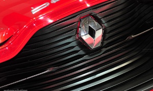 2010 Paris Auto Show: Renault DeZir Concept <span>· Live Photos</span>