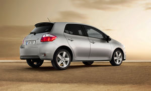 2010 Toyota Auris Facelift Detailed