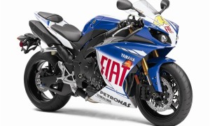 2010 Yamaha YZF-R1 Gets New Looks, No Extra Power