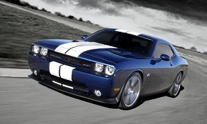 2011 Dodge Challenger SRT8 Performs Well on Dyno