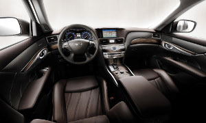 2011 Infiniti M to Feature Forest Air
