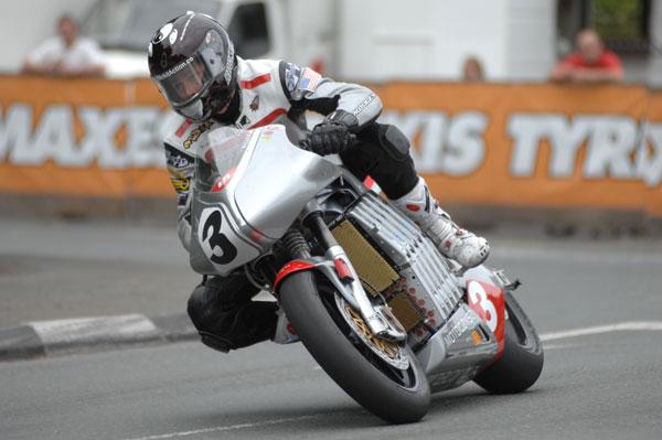 2010 TT Zero race winner - MotoCzysz E1PC