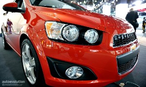 2011 NAIAS: Chevrolet Sonic Hatchback <span>· Live Photos</span>