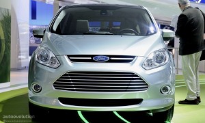 2011 NAIAS: Ford C-MAX Energi <span>· Live Photos</span>