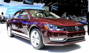 2011 NAIAS: Volkswagen Passat <span>· Live Photos</span>