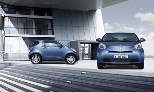 2011 Toyota iQ Images Released