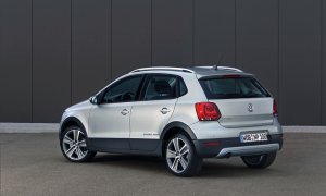 2011 Volkswagen CrossPolo Official Details and Photos