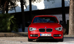 2012 BMW 1-Series Officially Revealed with 4-Cylinder Engine Range