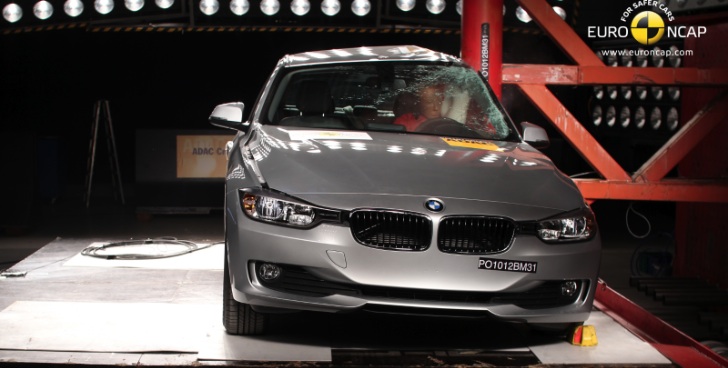 BMW 3-Series Crash Test