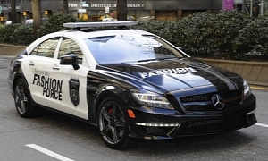 2012 Mercedes CLS63 AMG Fashion Police Car Patrols Michigan Avenue