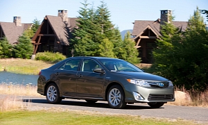 2012 Toyota Camry Hybrid US Pricing Announced